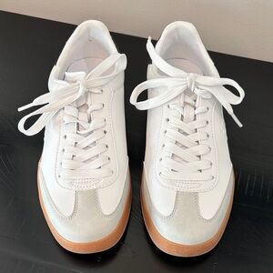 Tommy Hilfiger sneakers